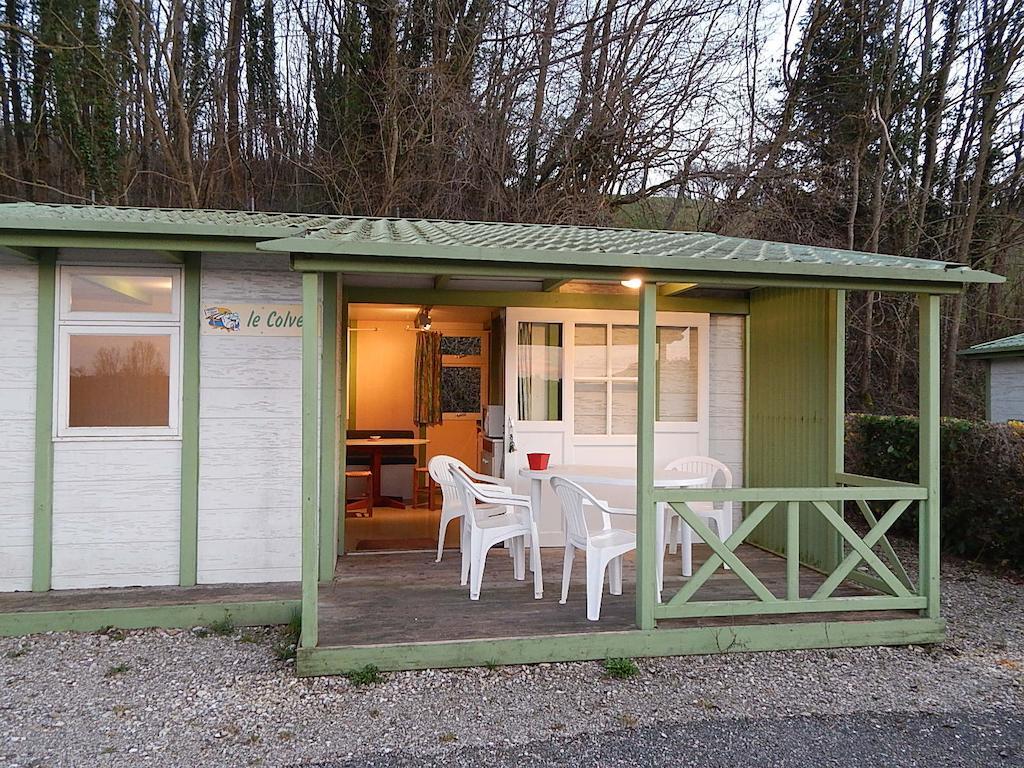 Camping Du Moulin Hotel Meyrieu-les-Etangs Exterior photo